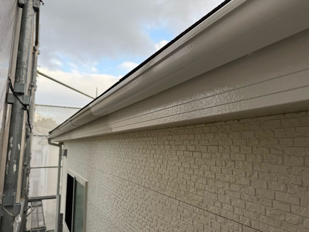 雨樋　付帯部　塗装途中