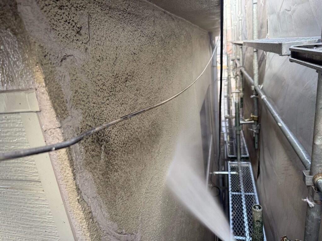 外壁　バイオ洗浄液塗布