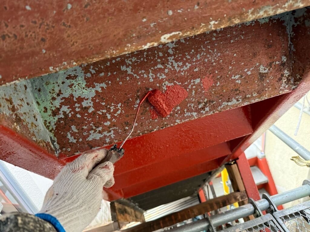 鉄部　下塗り手元