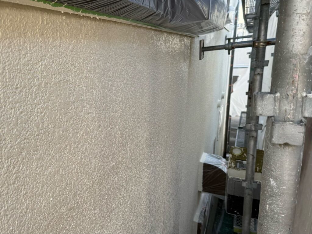 外壁　上塗り完了