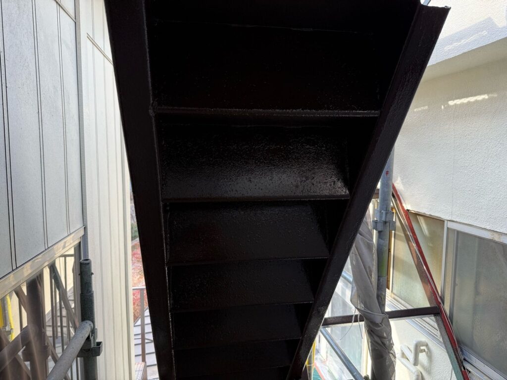 鉄部　上塗り完了