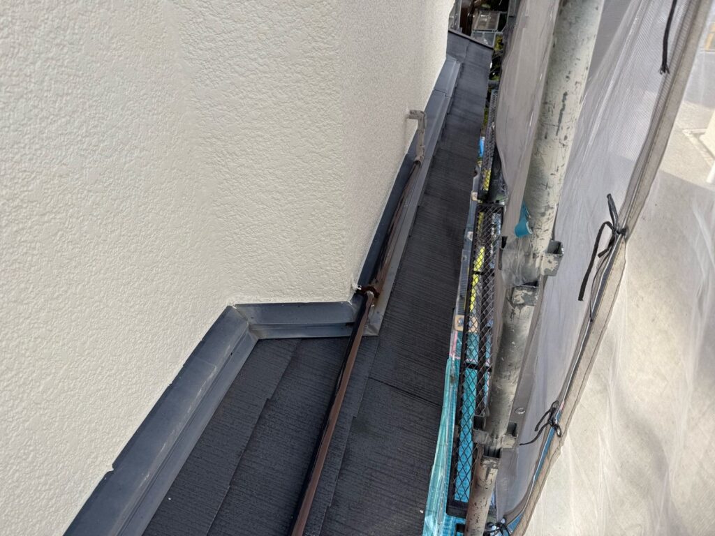 屋根　下塗り前