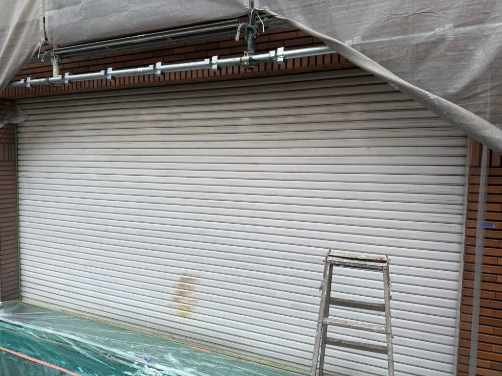 鉄部　シャッター塗装前