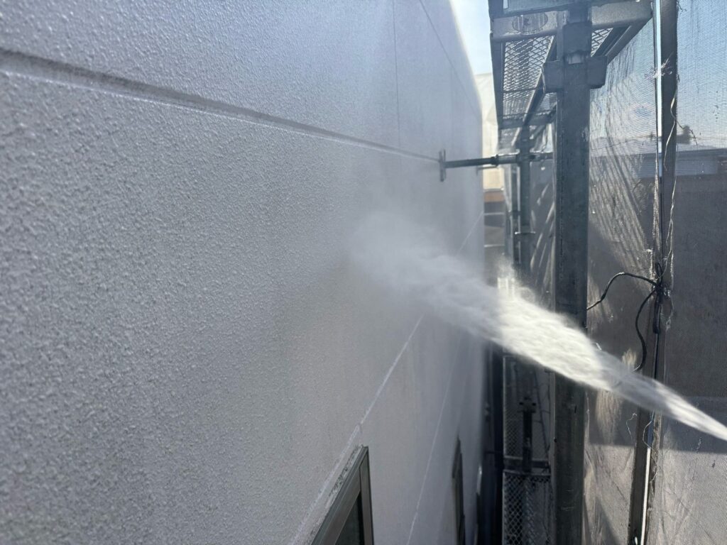 外壁　バイオ洗浄液塗布