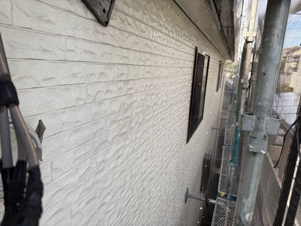 外壁　高圧洗浄途中