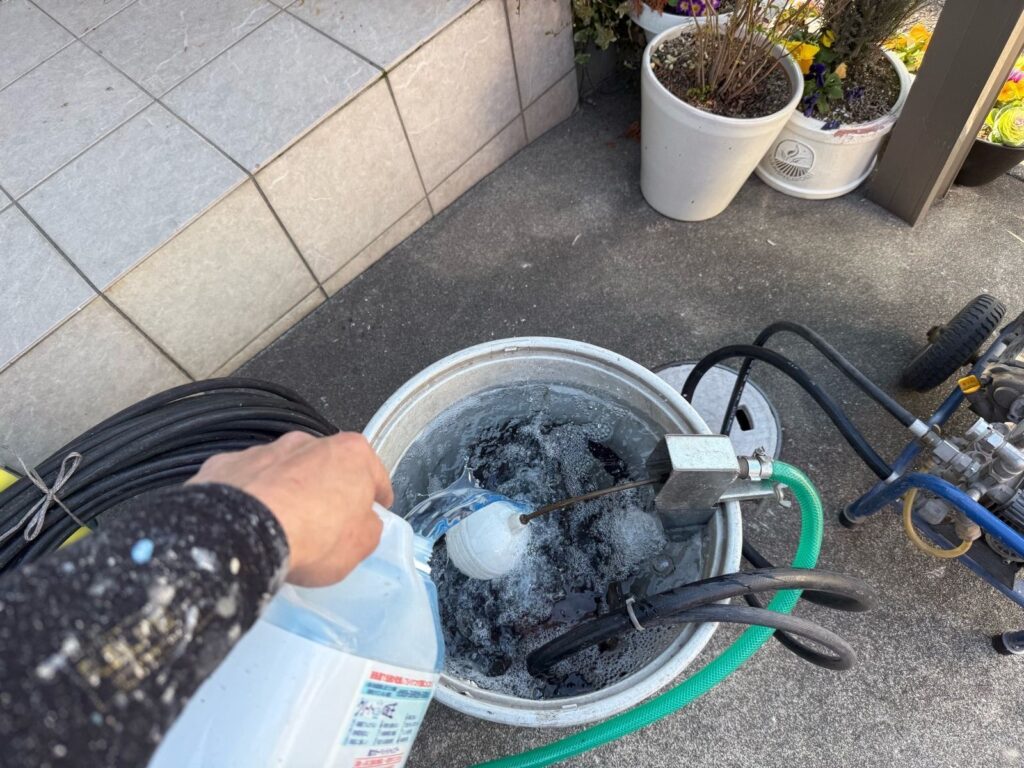 洗浄液投入