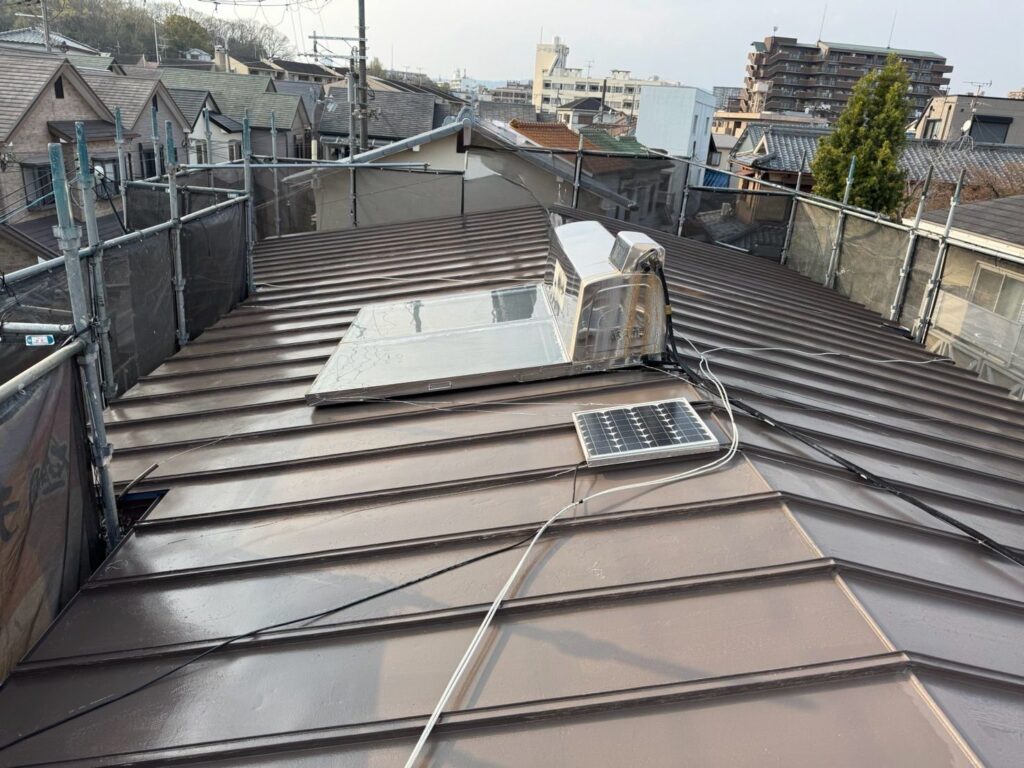 屋根　上塗り完了