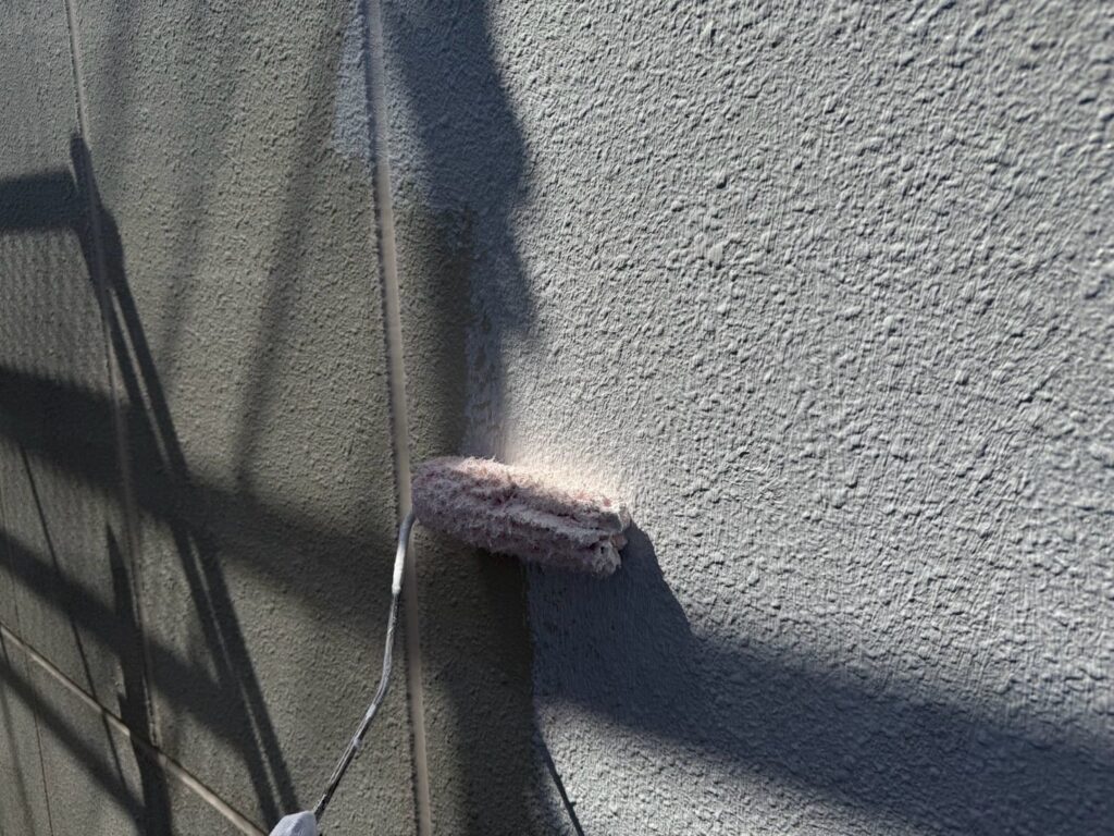 外壁 下塗り手元