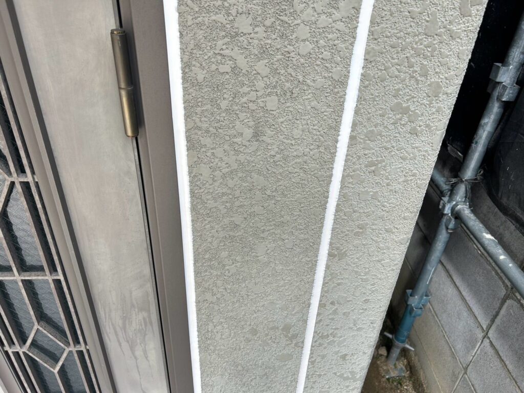 外壁　シール施工完了