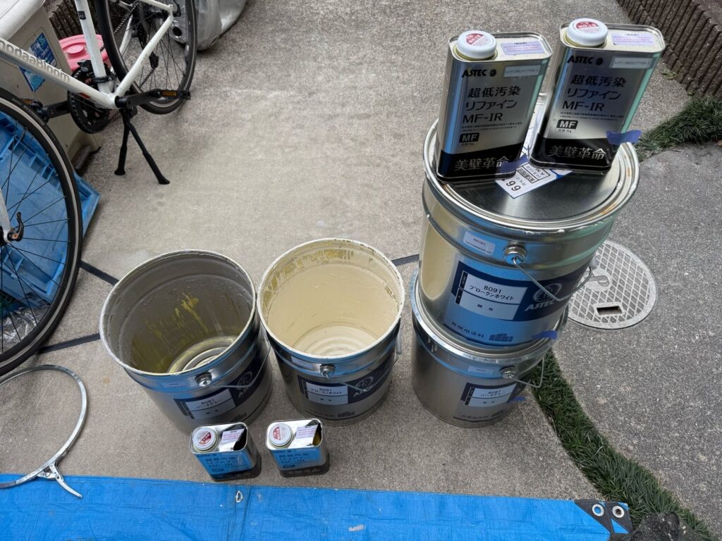 外壁　使用後塗料缶　上塗り材