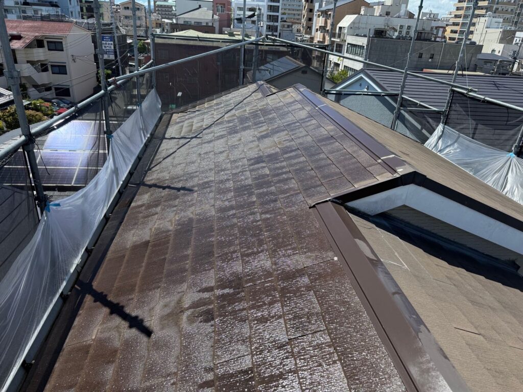 屋根 バイオ洗浄液塗布