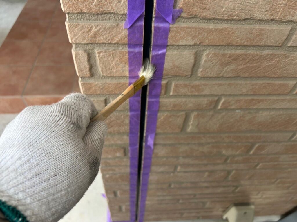 外壁 シールプライマー塗布手元